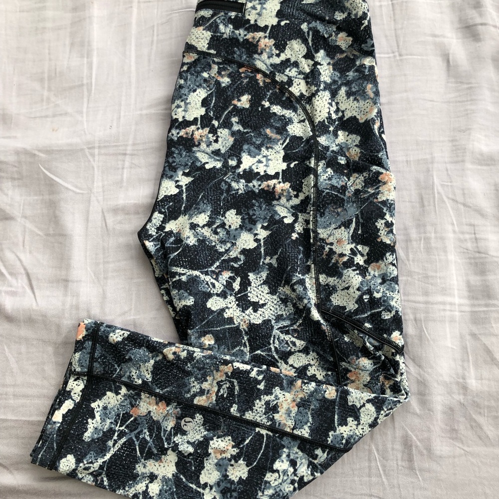 Lululemon Cropped Leggings